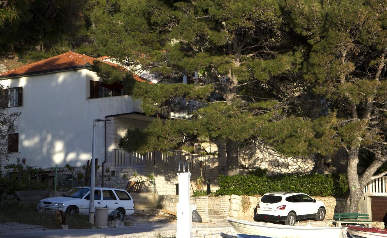 Apartments By The Sea Brela, Makarska - 11821 Экстерьер фото